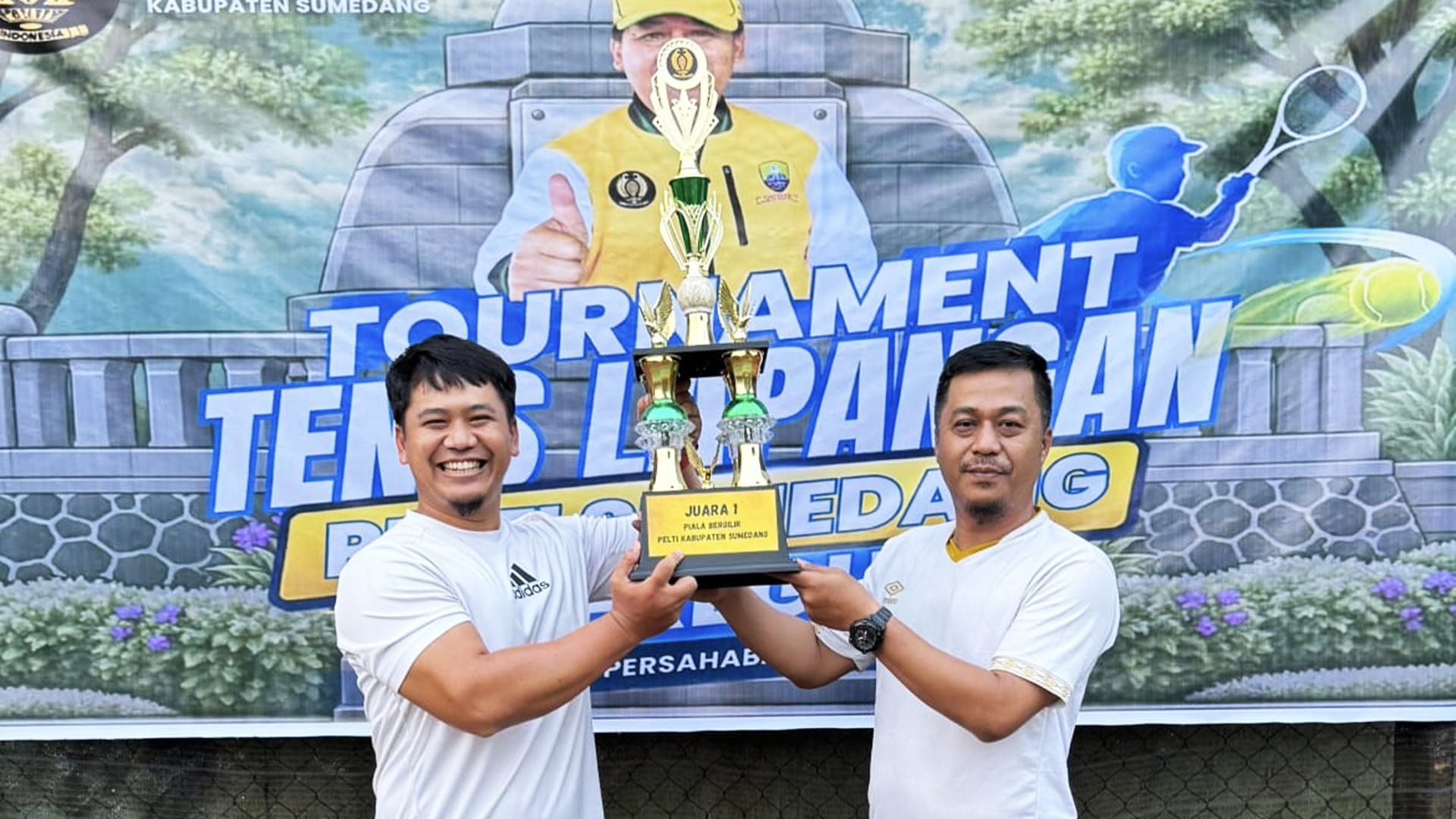 DOSEN UPI SUMEDANG BERHASIL MENJUARAI TURNAMEN TENIS LAPANGAN PELTI SUMEDANG