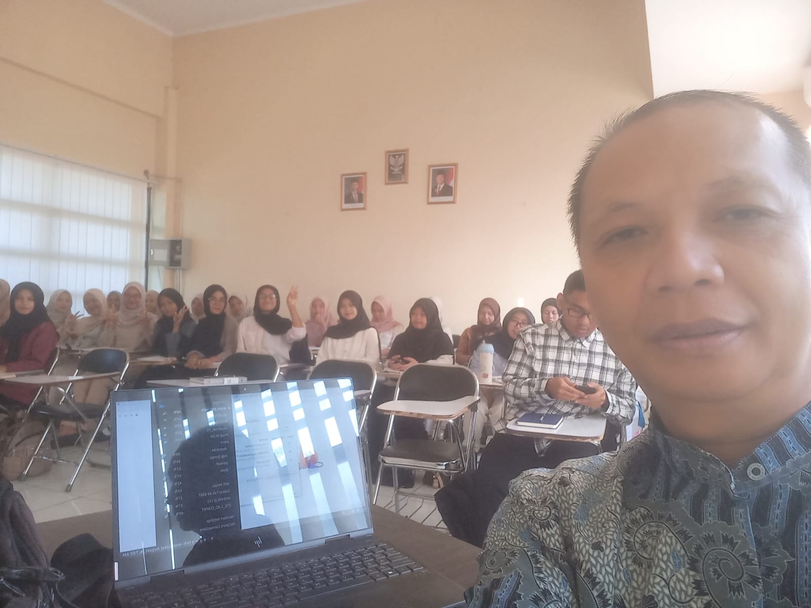 Perkuliahan Perdana Mata Kuliah Konsep Dasar Bahasa Indonesia Prodi PGSD Kampus Sumedang